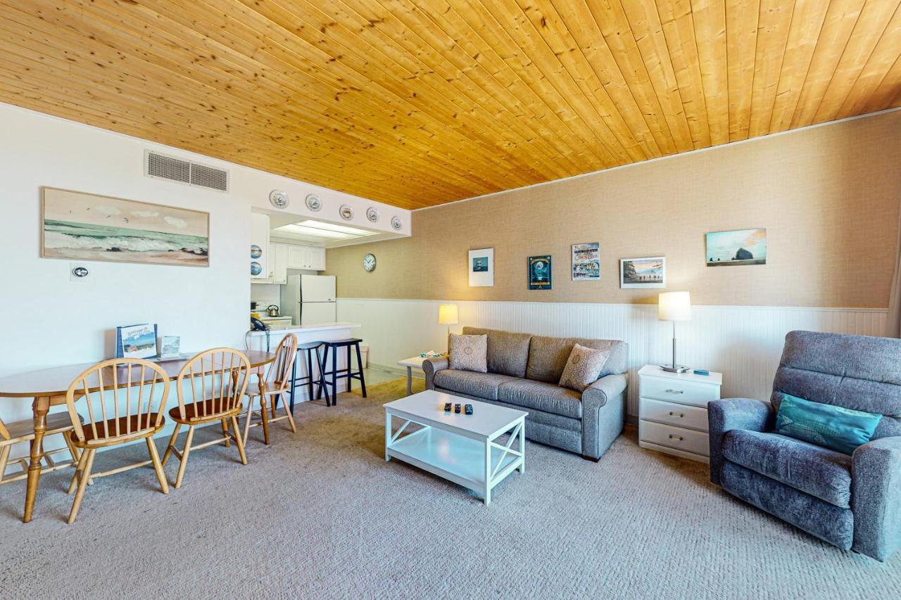 One Bedroom Apartment