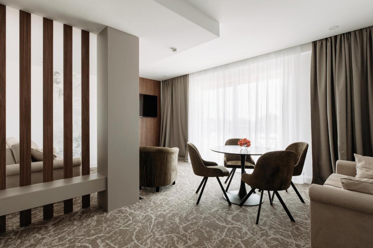 Junior Suite met Balkon en Uitzicht op Zee