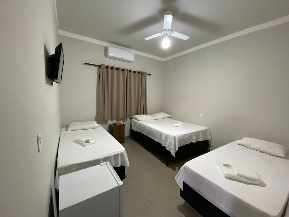 Quarto Triplo Básico