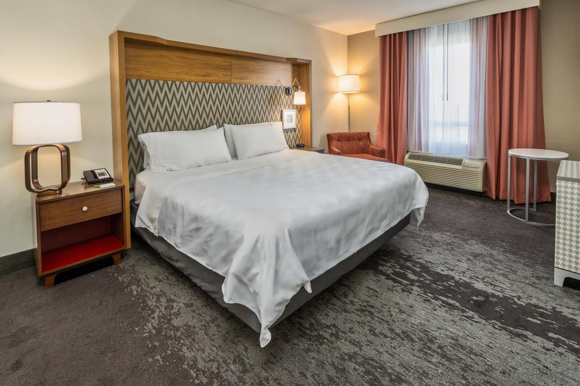 Standard King Room
