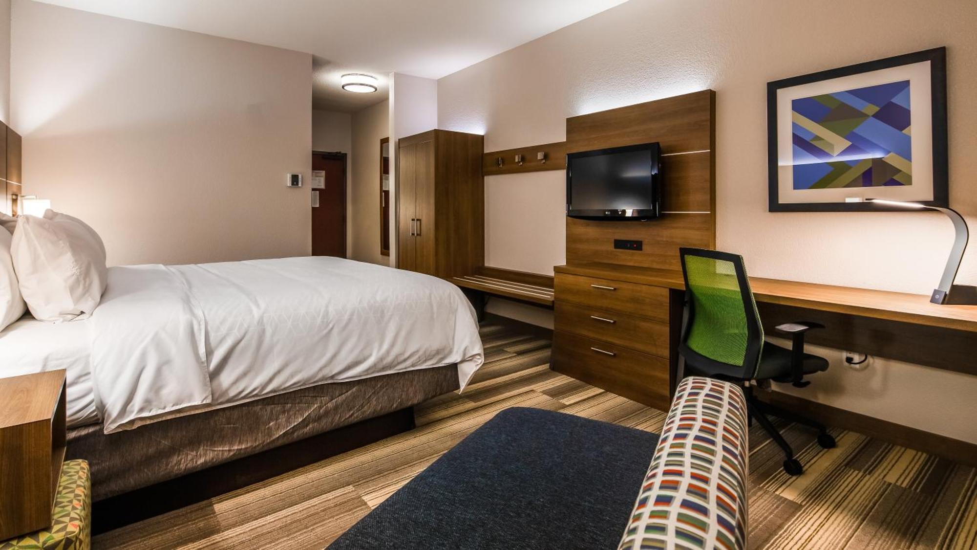 Standard King Room