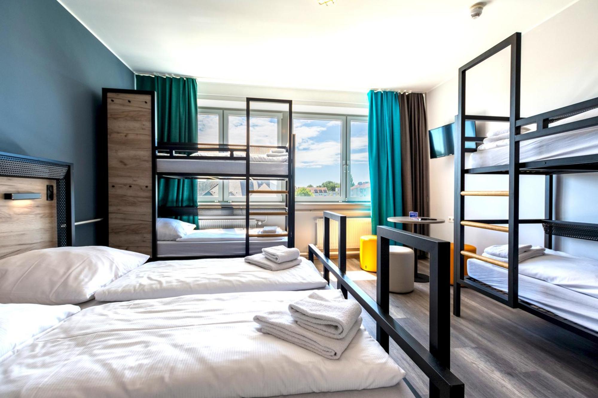 Posto Letto in Dormitorio con 6 Letti