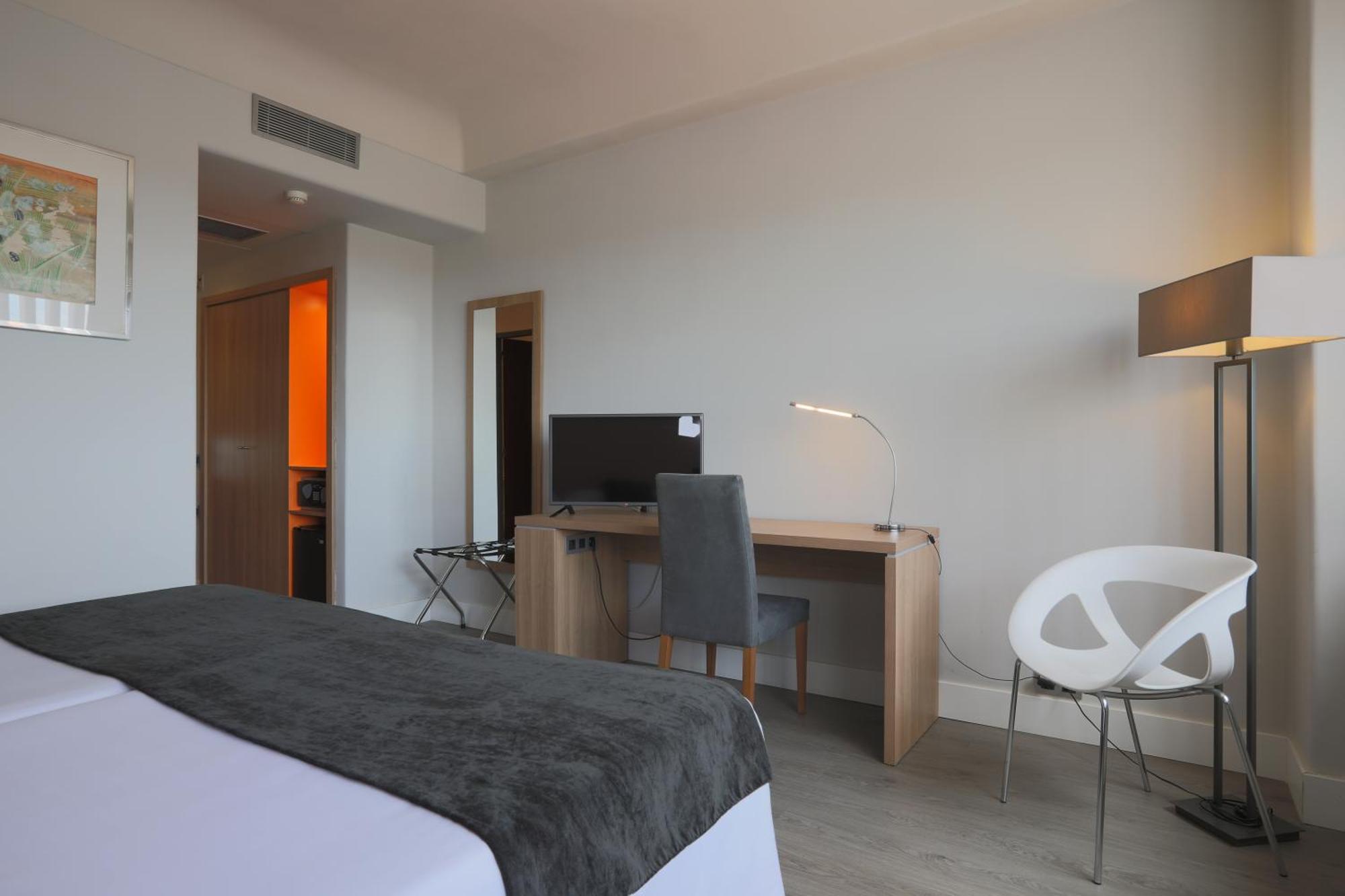 Double or Twin Room,1436399530:JPEG