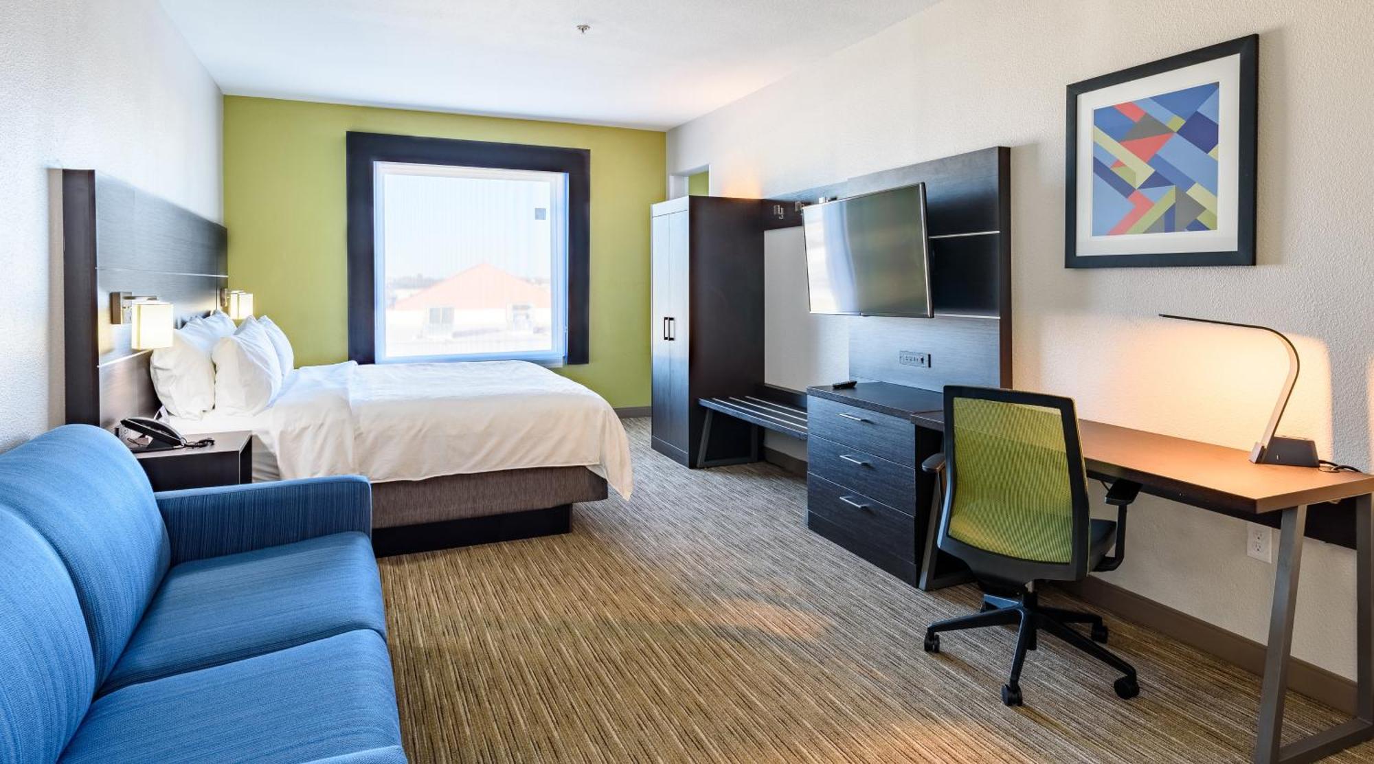 King Suite with Sofa Bed