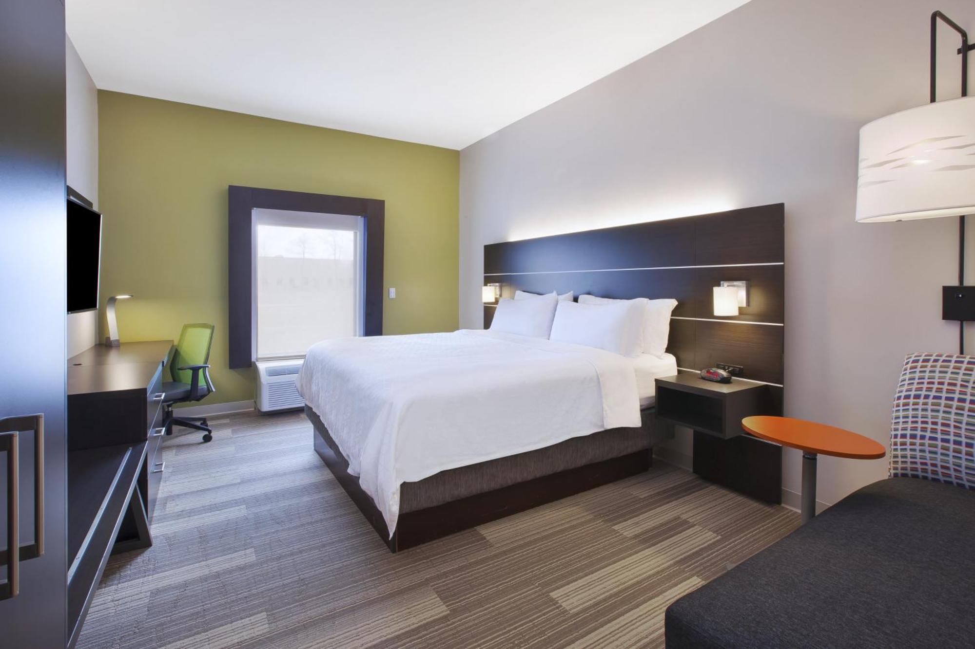 Standard King Room