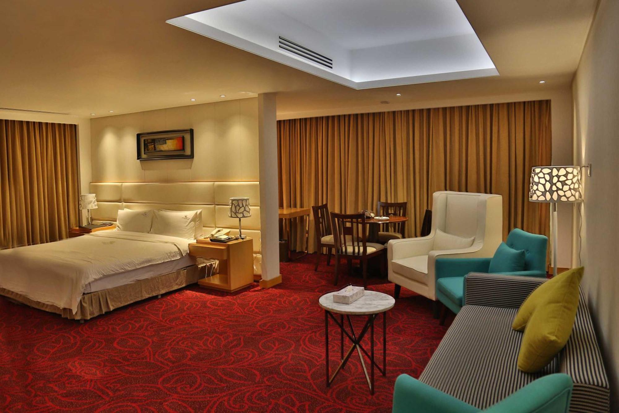 Executive Suite