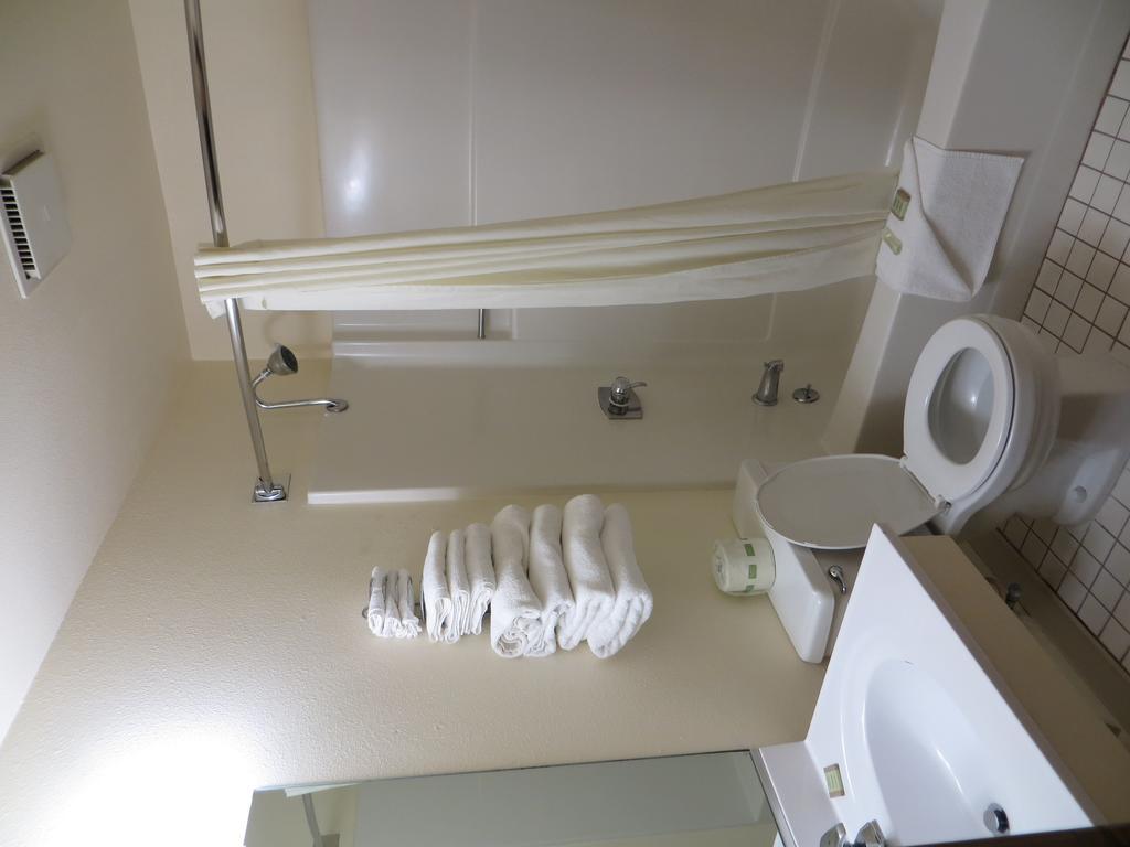 King Room with Spa Bath