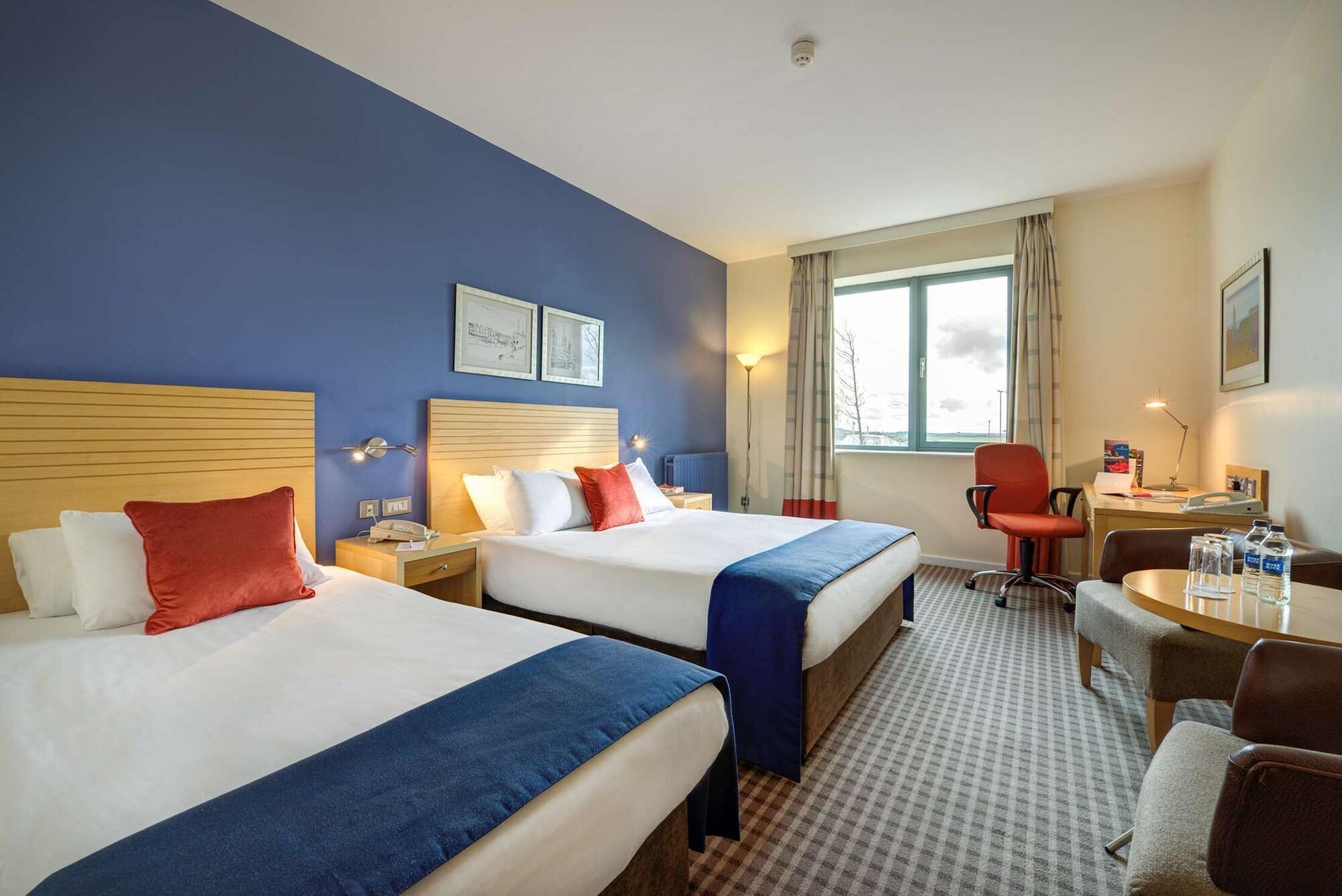 Chambre Familiale (2 Adultes + 1 Enfant)