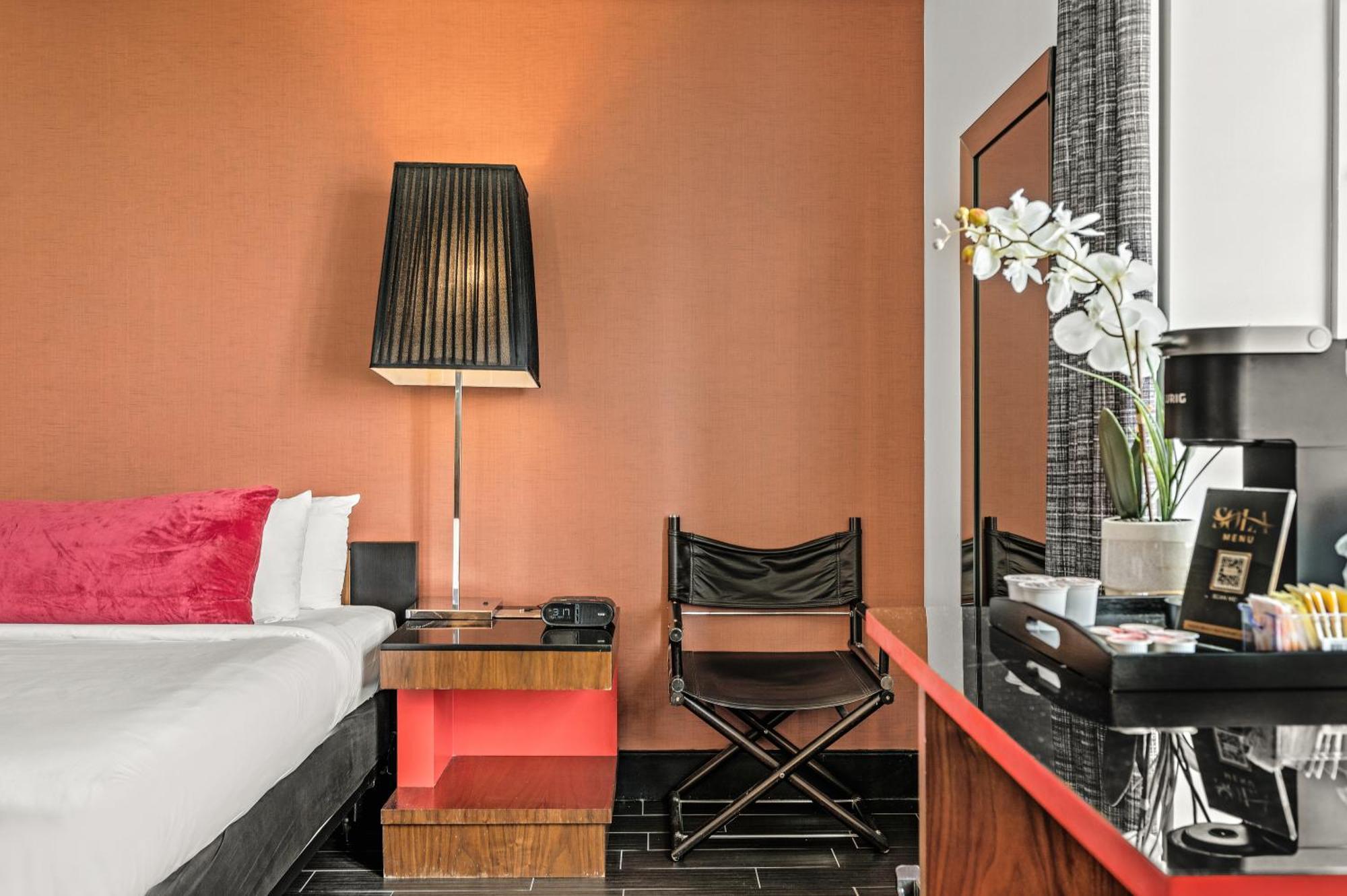 Deluxe Zimmer mit Kingsize-Bett