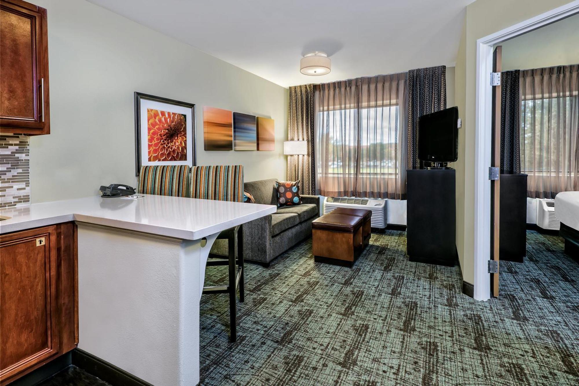 One-Bedroom King Suite