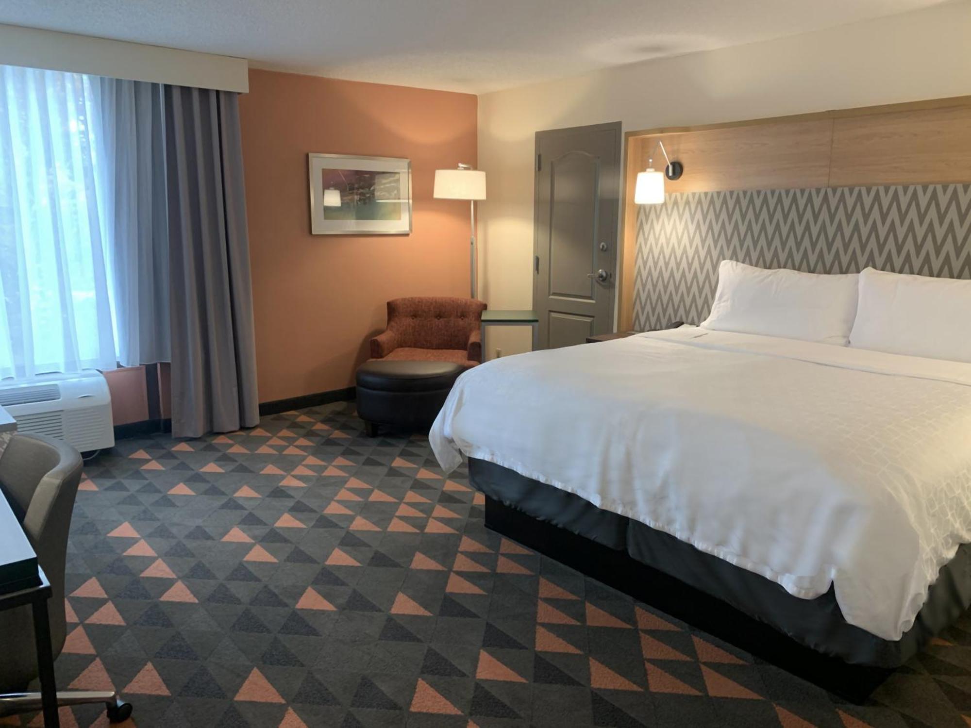 King Room - Mobility Access/Hearing Accessible