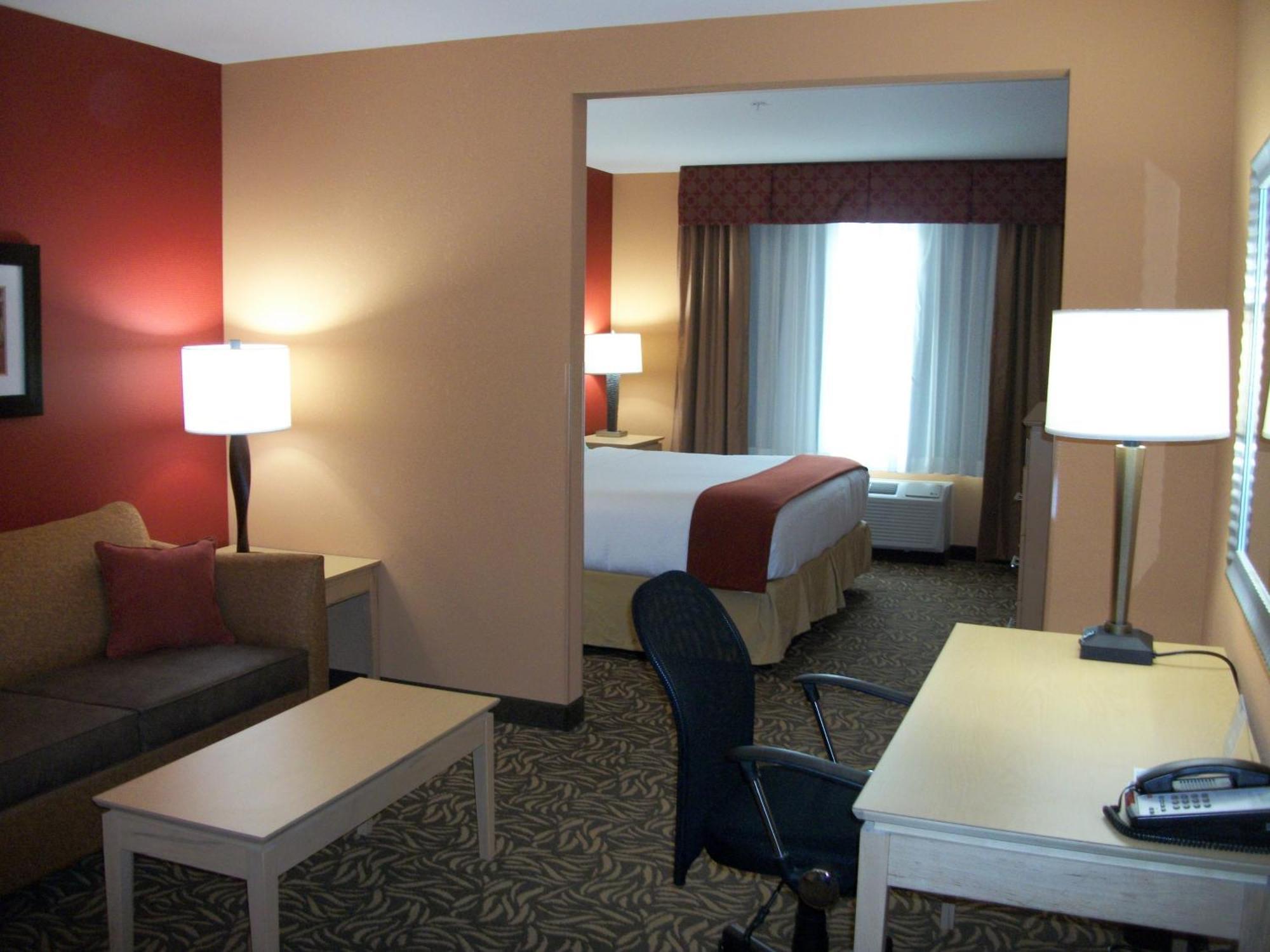 Standard King Room with Sofa Bed