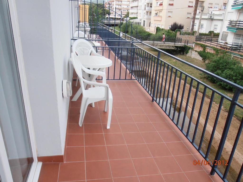 Chambre Double Supérieure avec Balcon - Vue sur Rivière