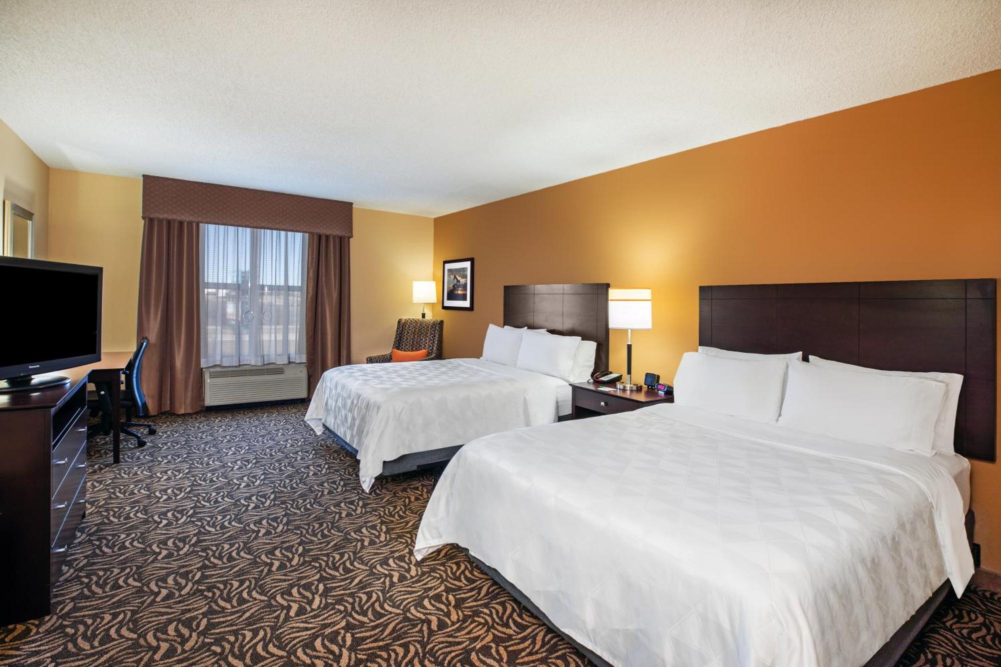 Standard Room with Two Queen Beds
