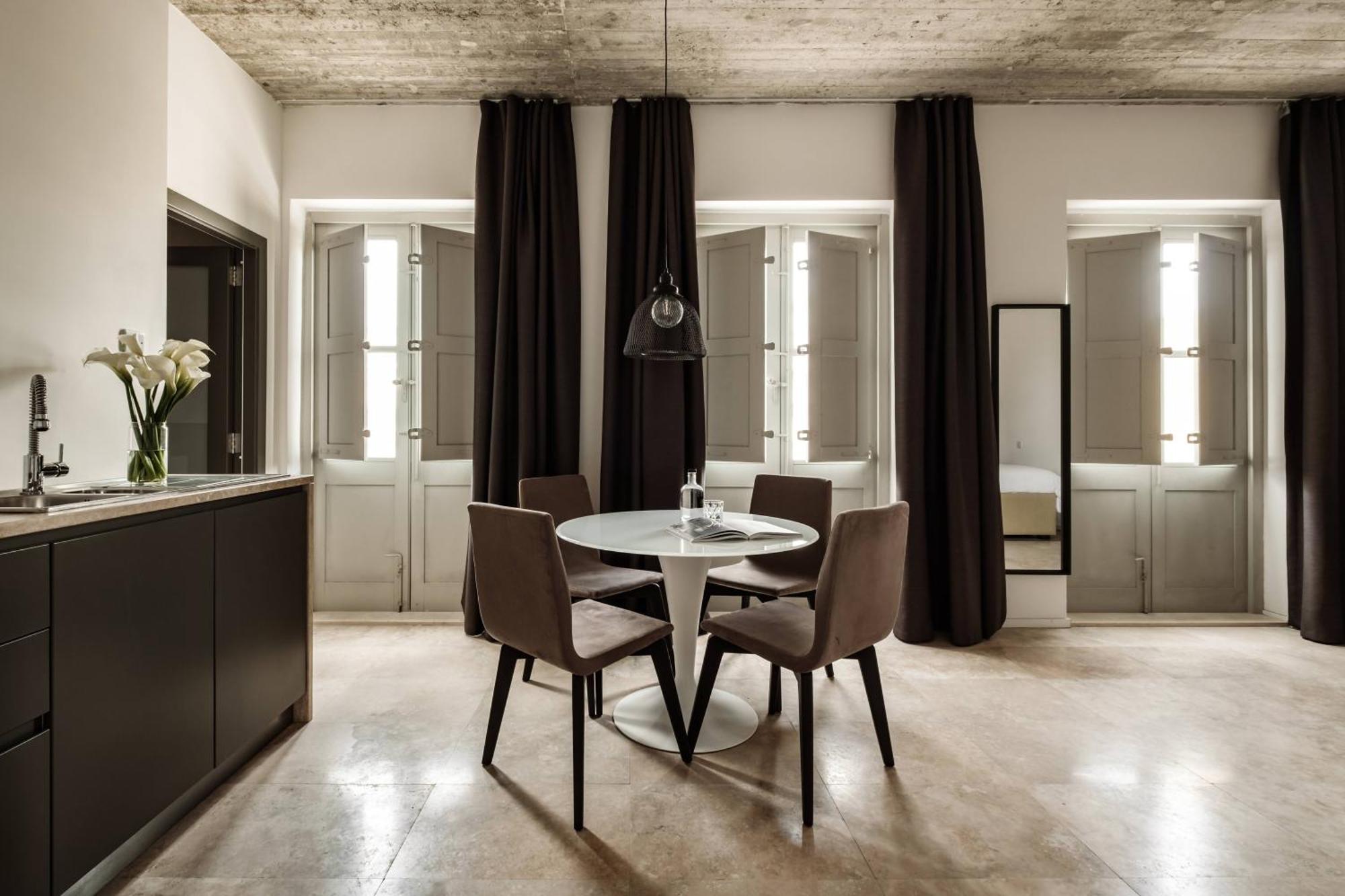 Penthouse Suite
