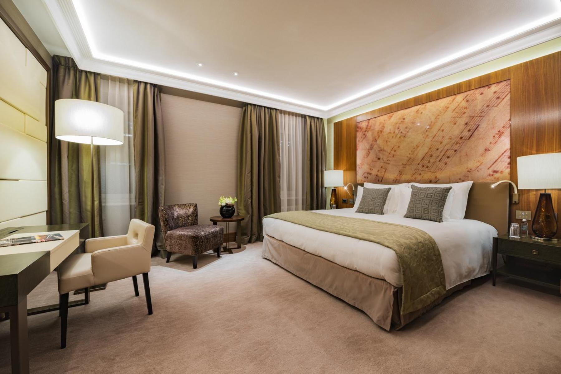 Superior Room King