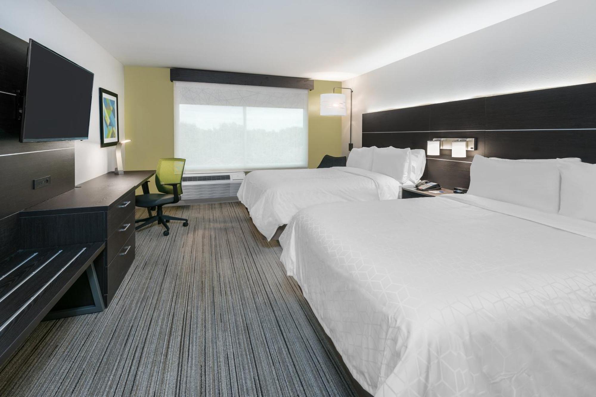 Standard Queen Room with Two Queen Beds