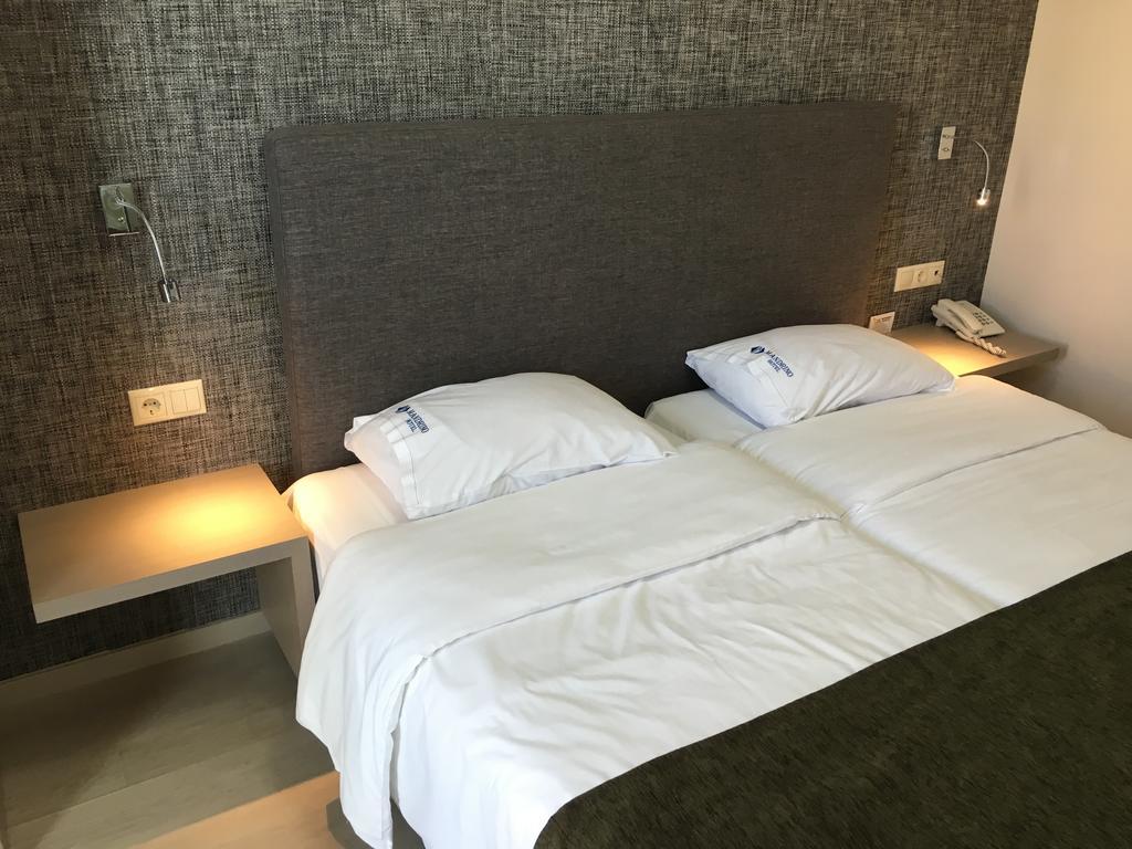 Executive Tweepersoonskamer met 2 aparte bedden en balkon