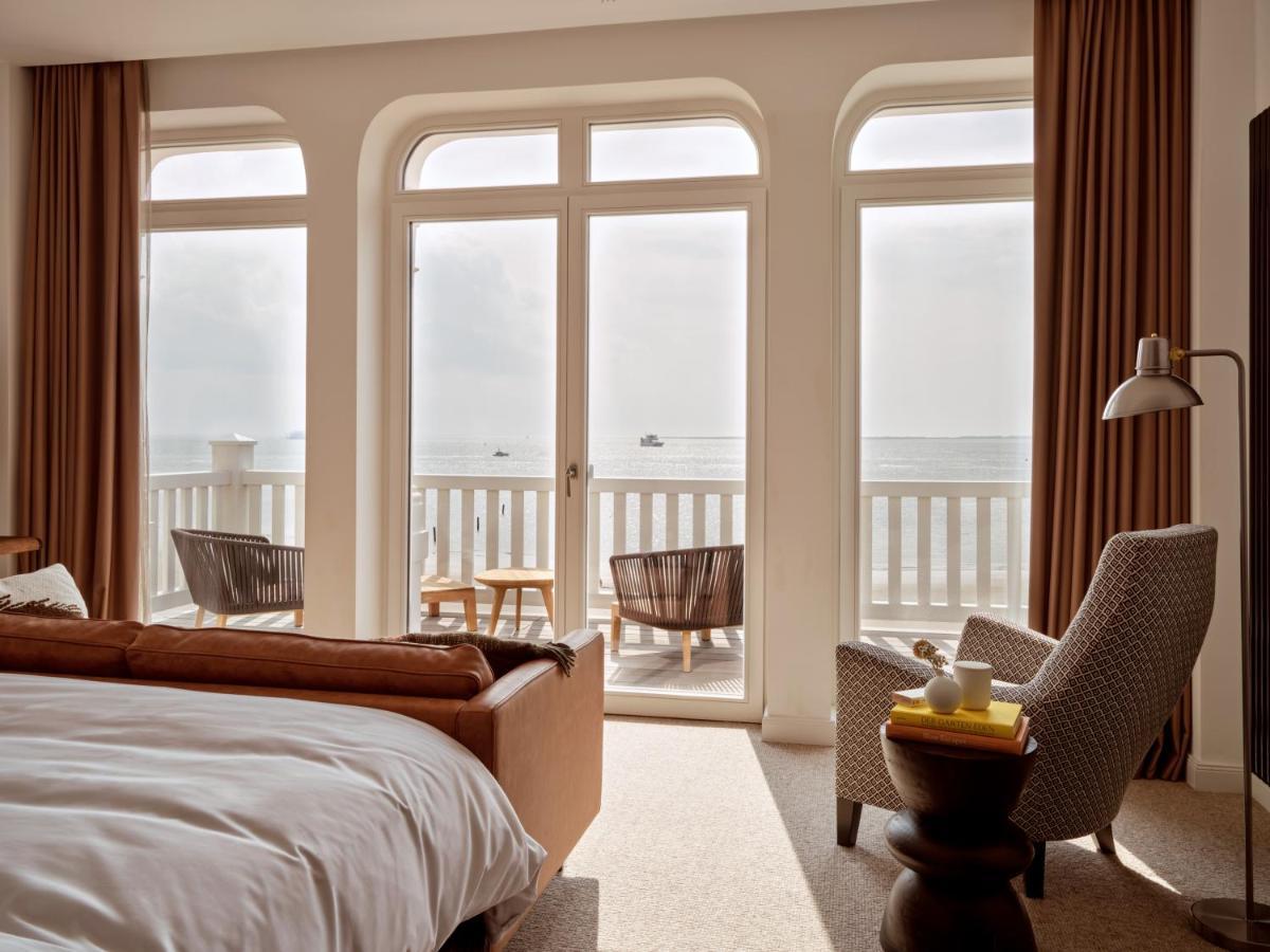 Deluxe Doppelzimmer mit Balkon und Meerblick