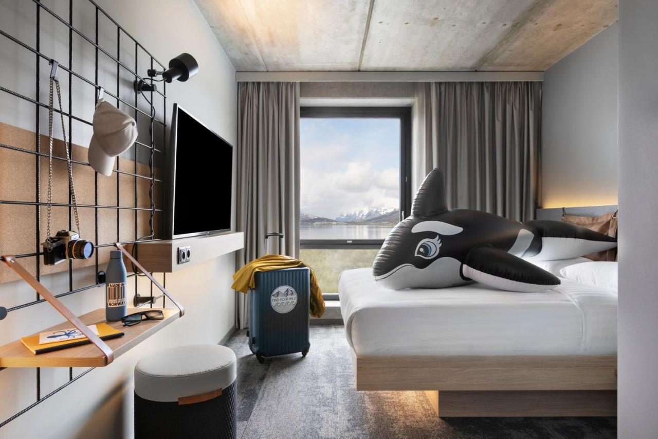 Zimmer mit Queensize-Bett und Meerblick