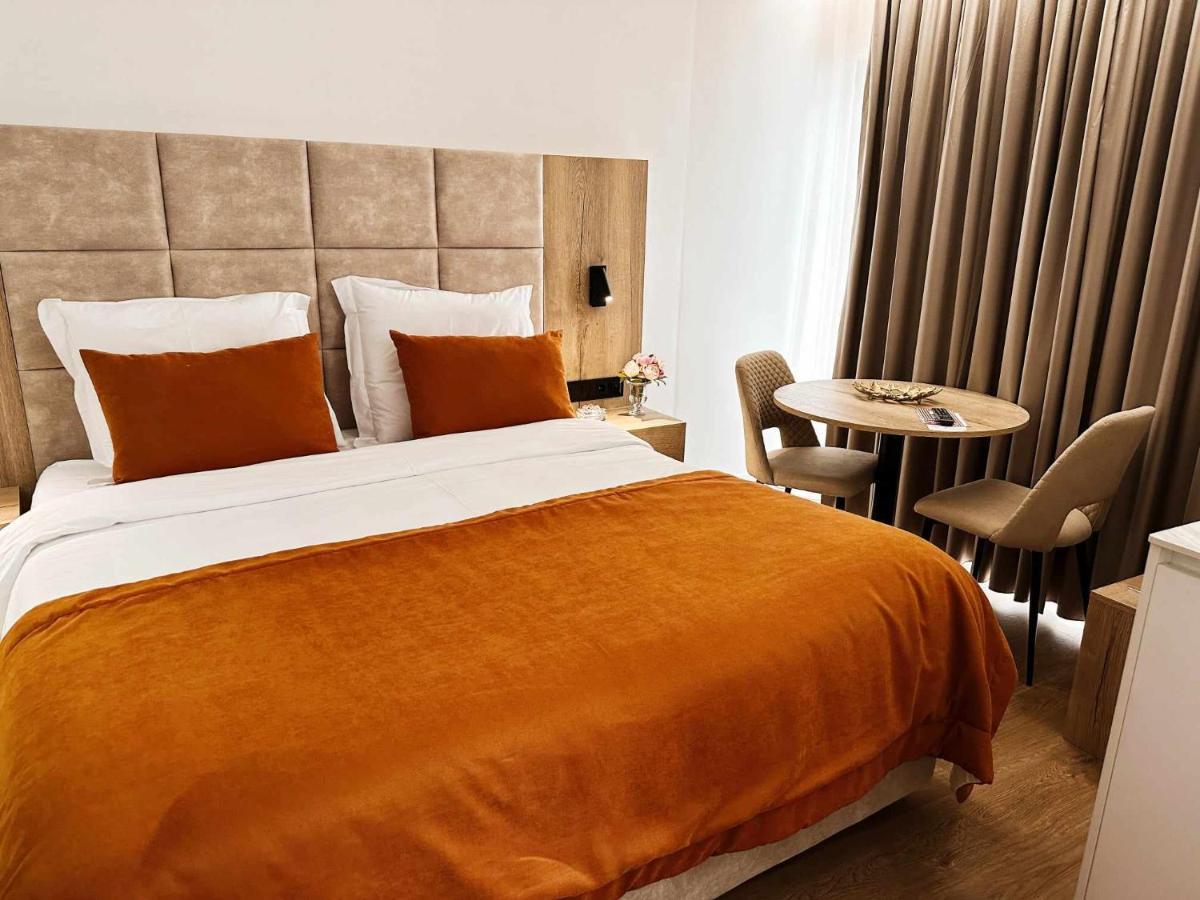 Quarto Duplo