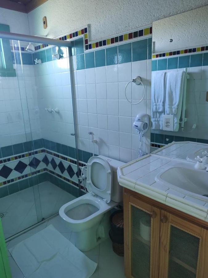 Quarto Duplo com Banheiro Privativo