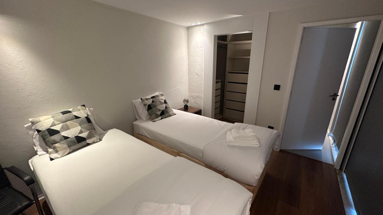 Quarto Duplo com Casa de Banho Privativa
