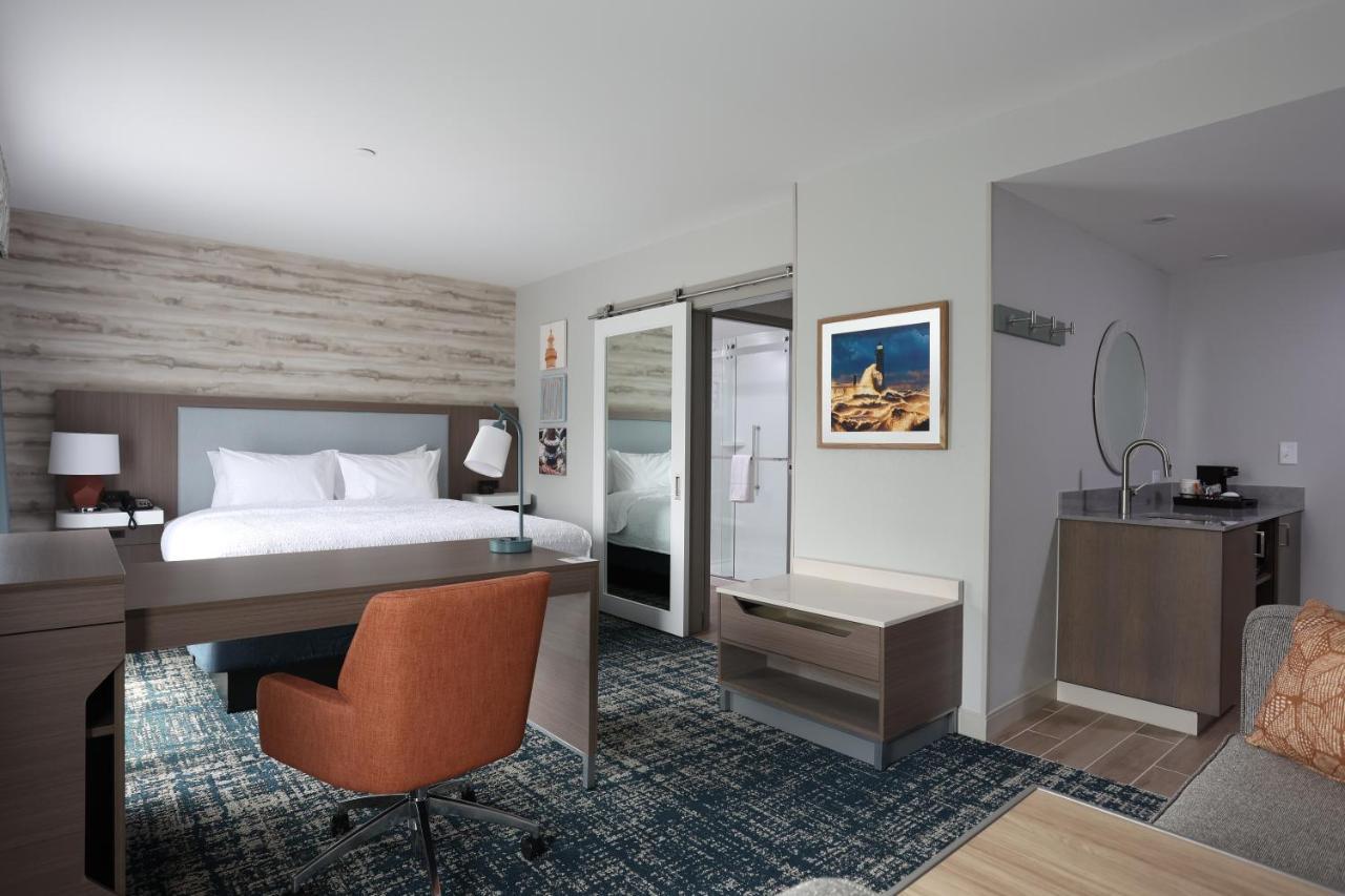 King Studio Suite