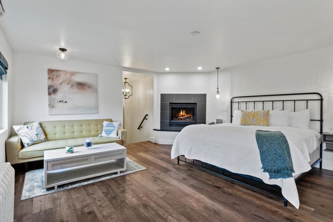 King Room with Mountain View