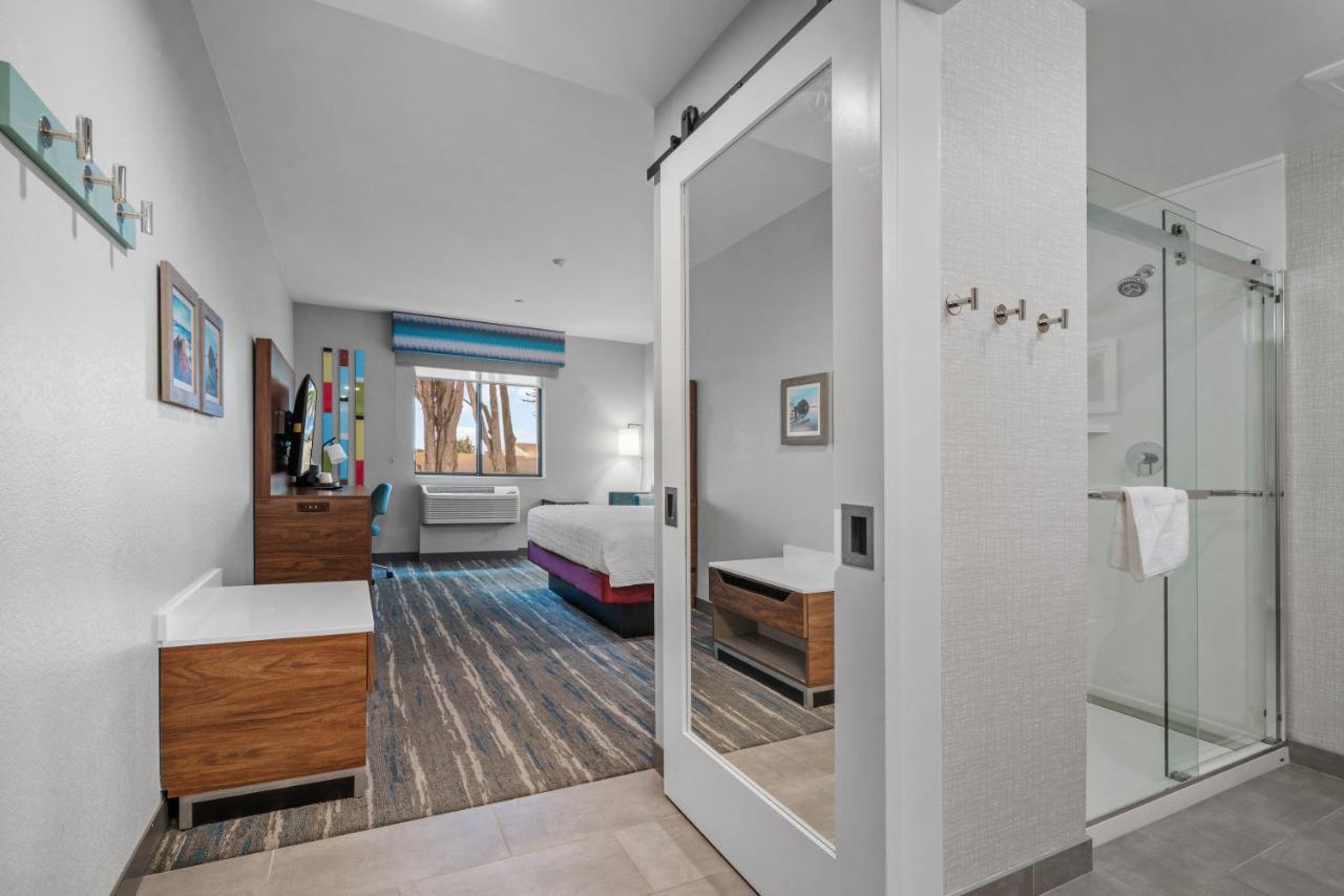 King Room with Partial Rock View