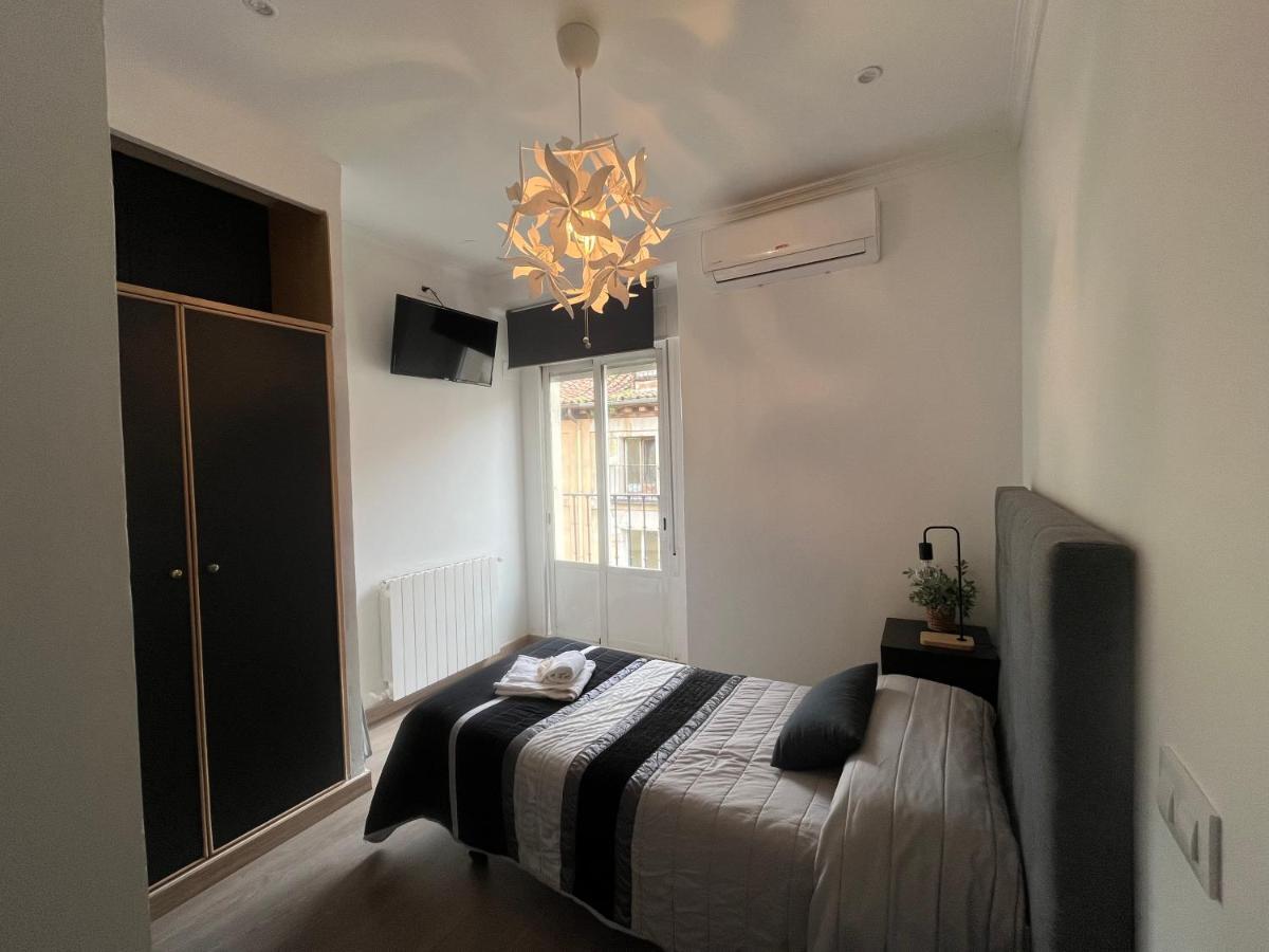 Single Room,1498486051:JPEG
