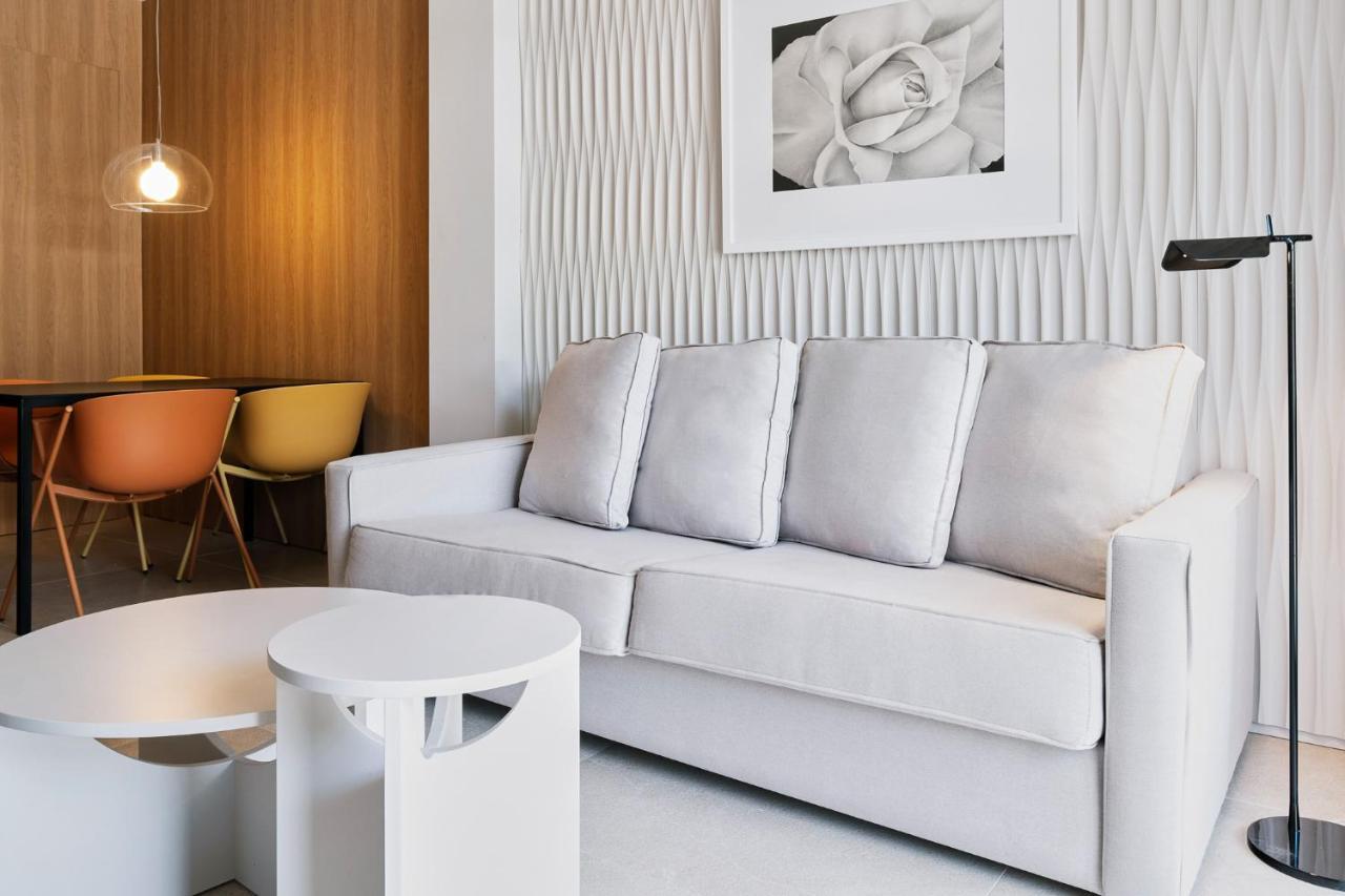 Suite de 1 dormitorio con balcón