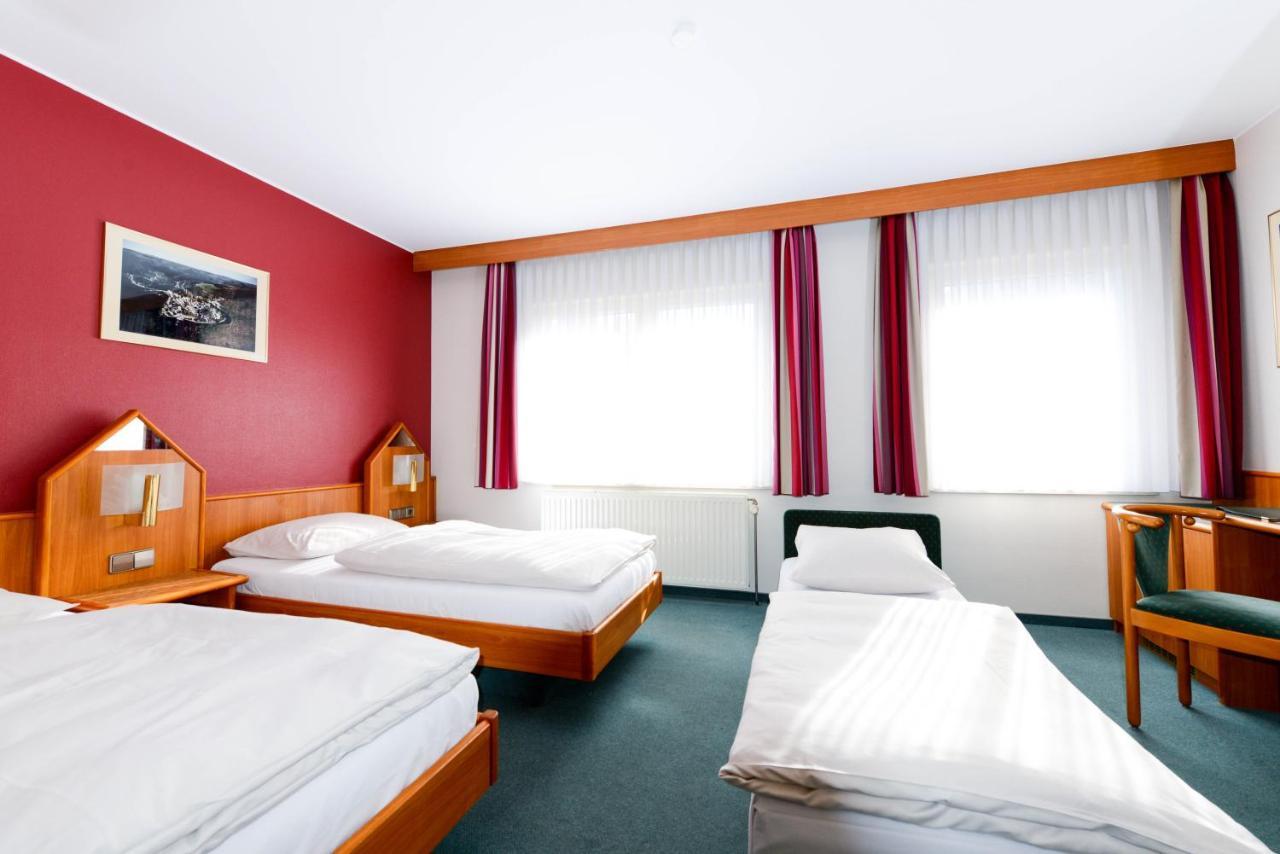 Dreibettzimmer