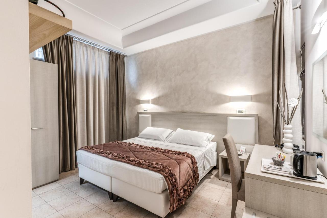 Double Room,1498639597:JPEG