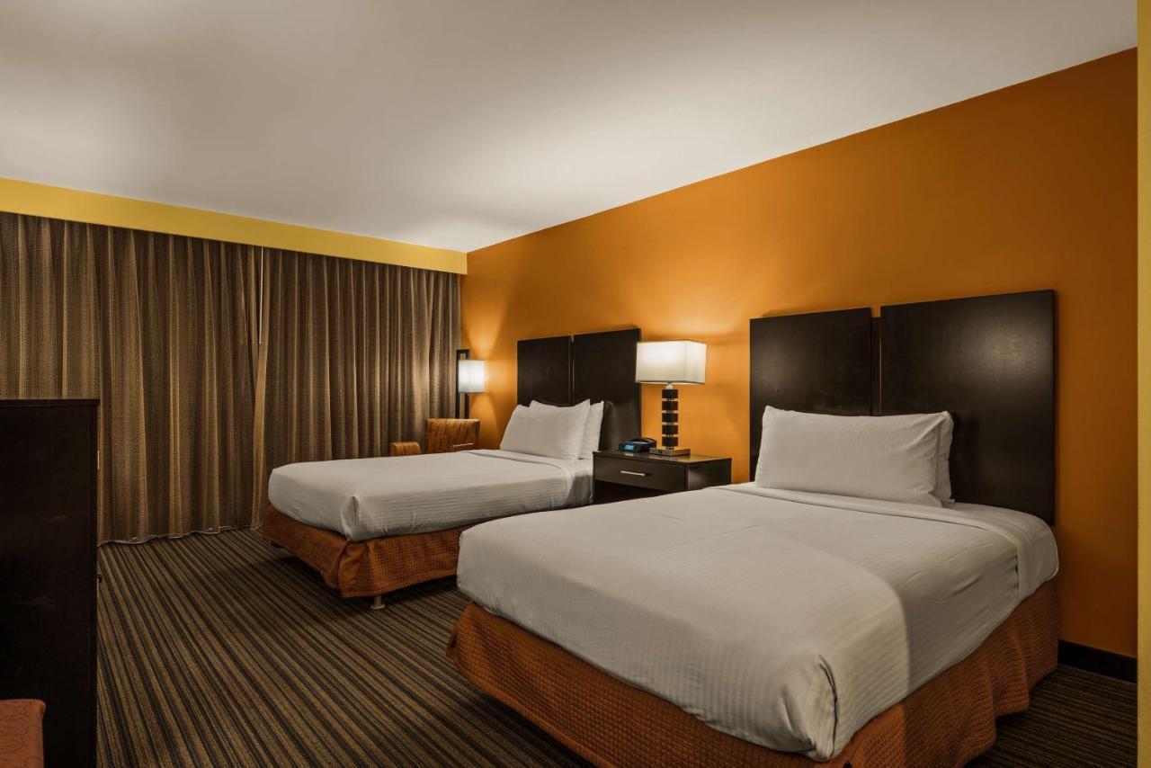 Double Room with Two Double Beds - Non-Smoking