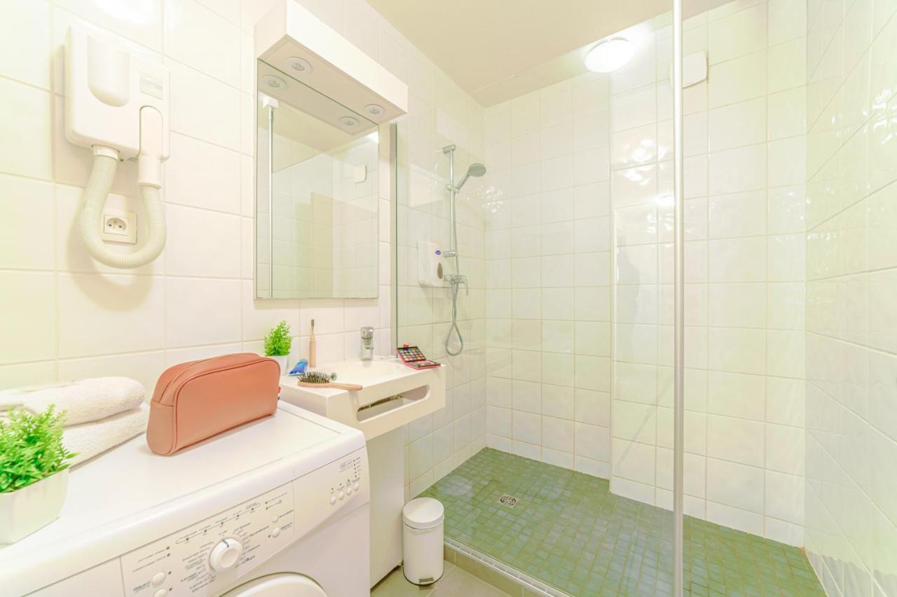 Two-Bedroom Apartment (6 Adults)