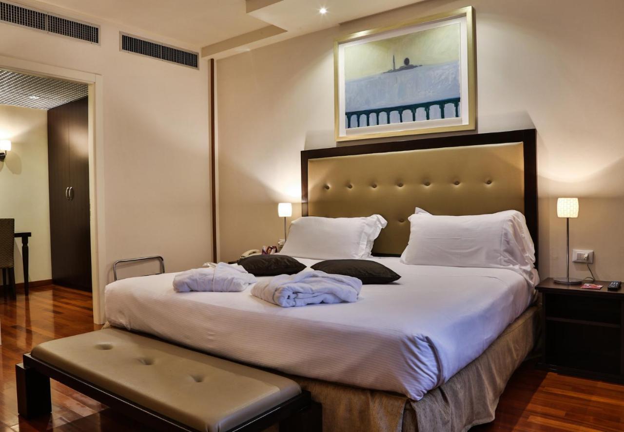 Suite con 1 Camera da Letto e 2 Letti Matrimoniali