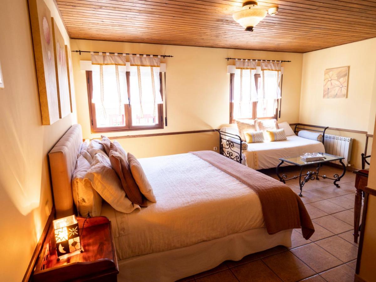 Double Room,1498675645:JPEG