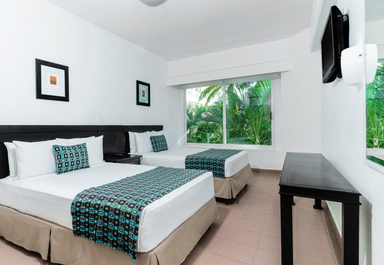 Standard Room with Garden View