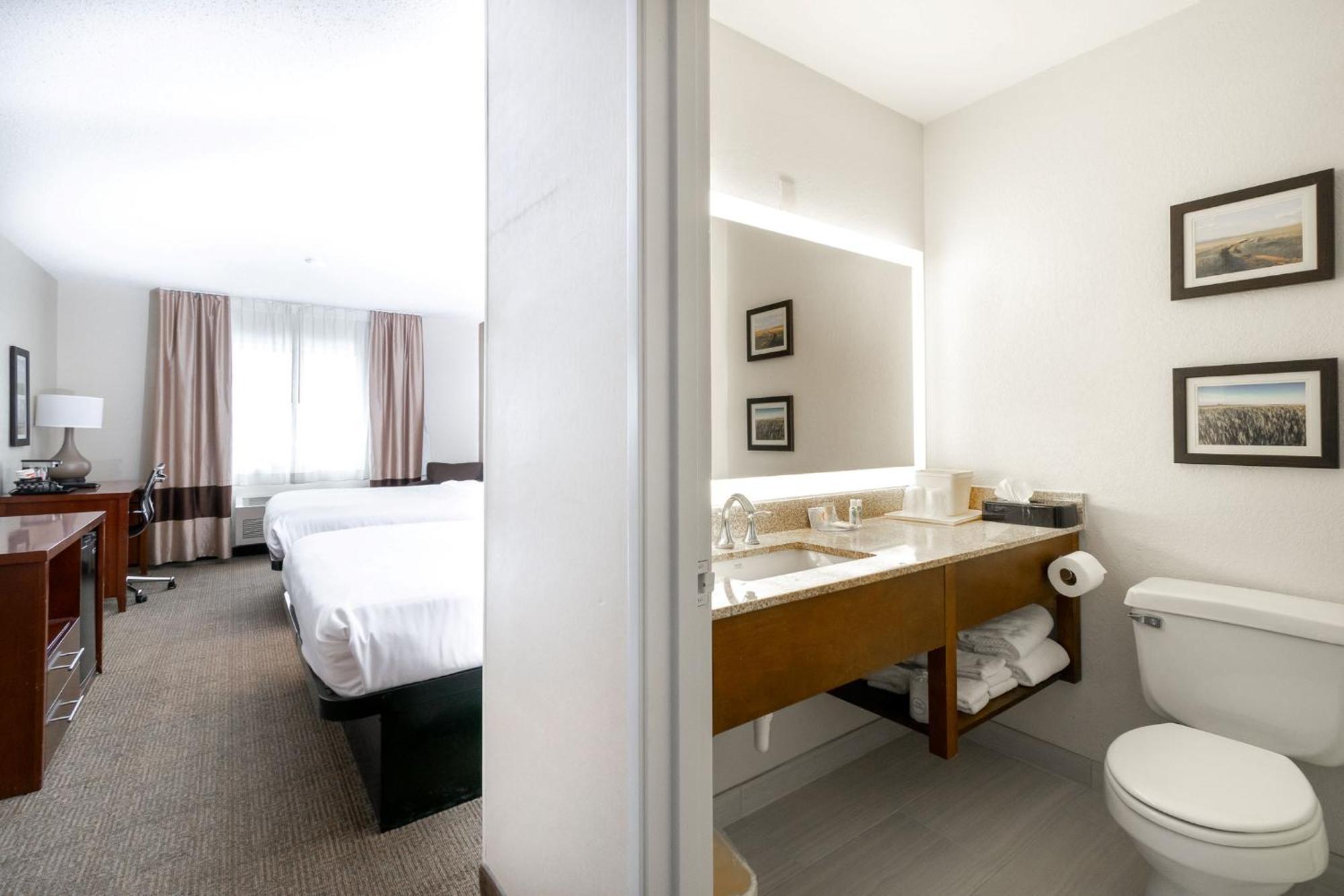 Queen Room with Two Queen Beds - Non-Smoking