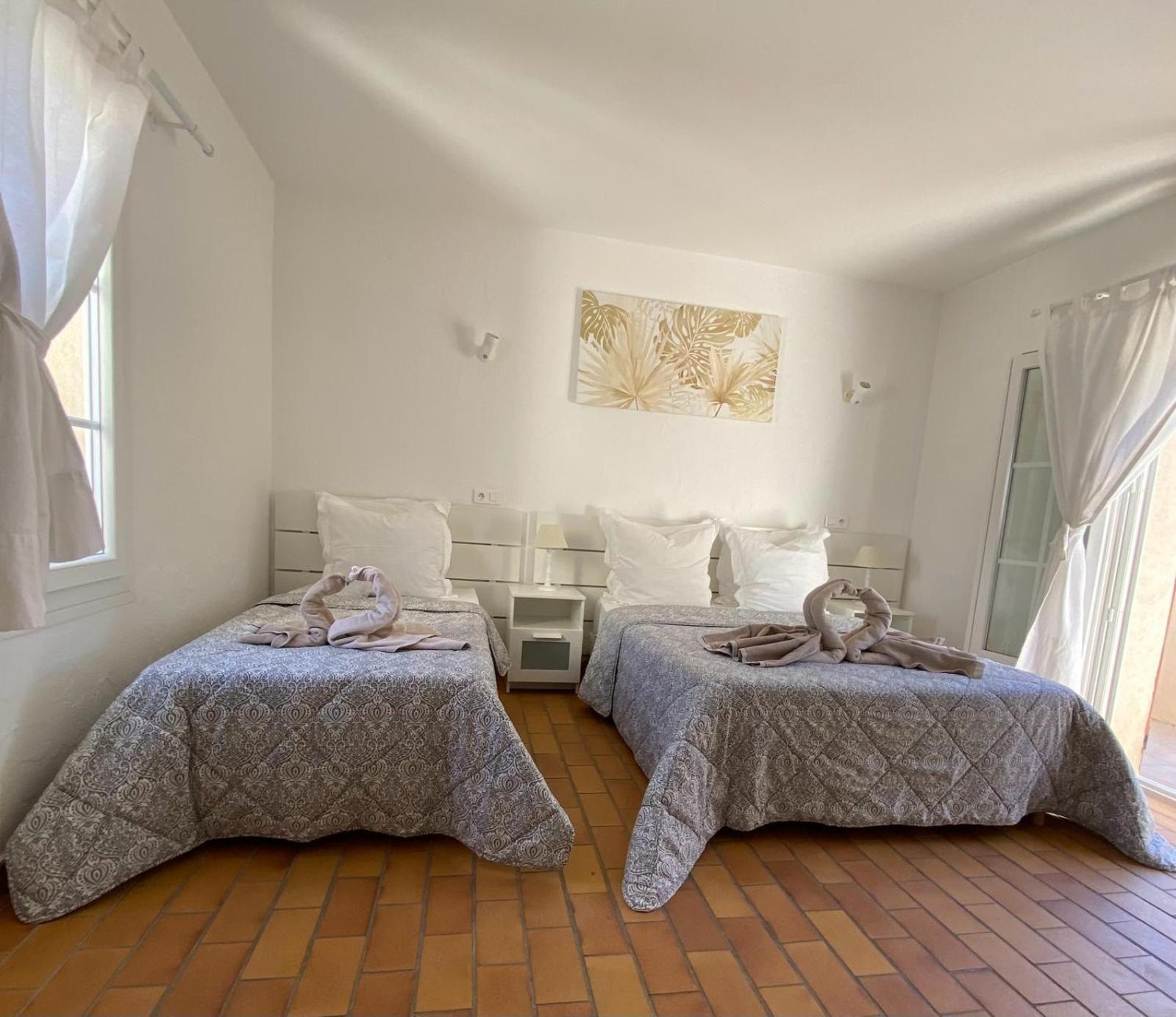 Chambre Triple avec Terrasse