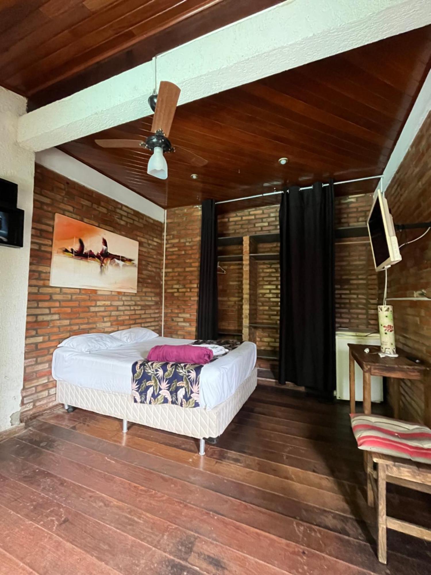 Standard Suite,1518948307:JPEG