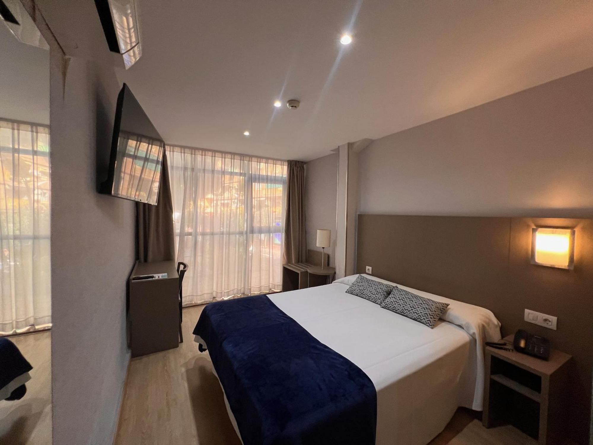Quarto Twin com Vista da Cidade