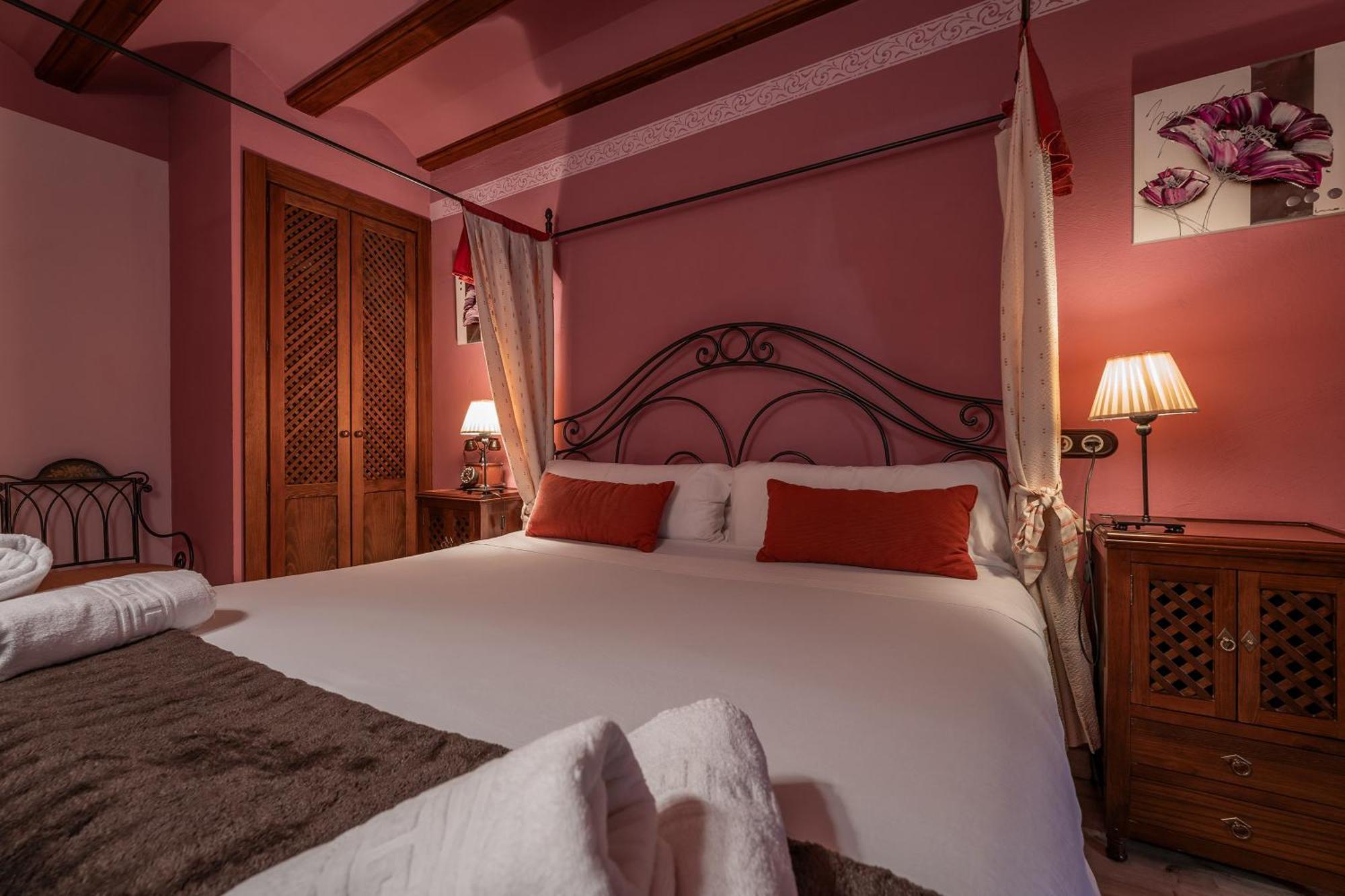 Deluxe Room,1500256804:JPEG
