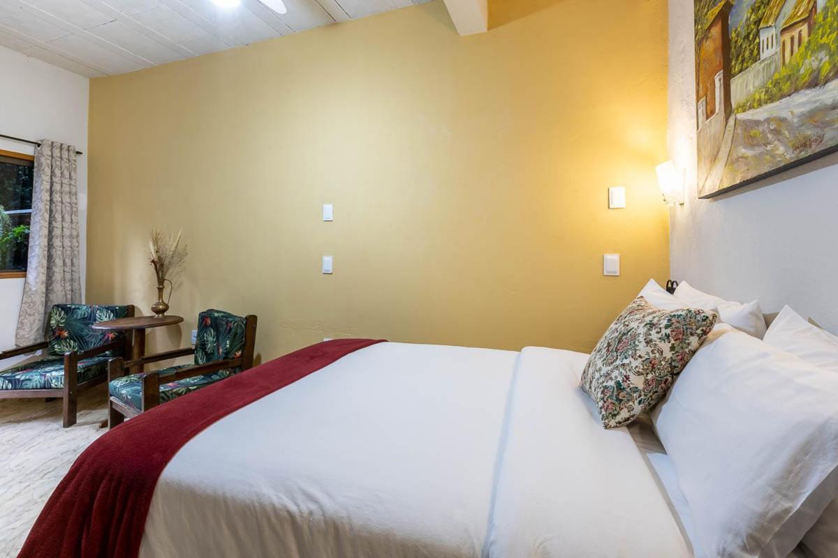 Quarto Duplo com Vista do Jardim