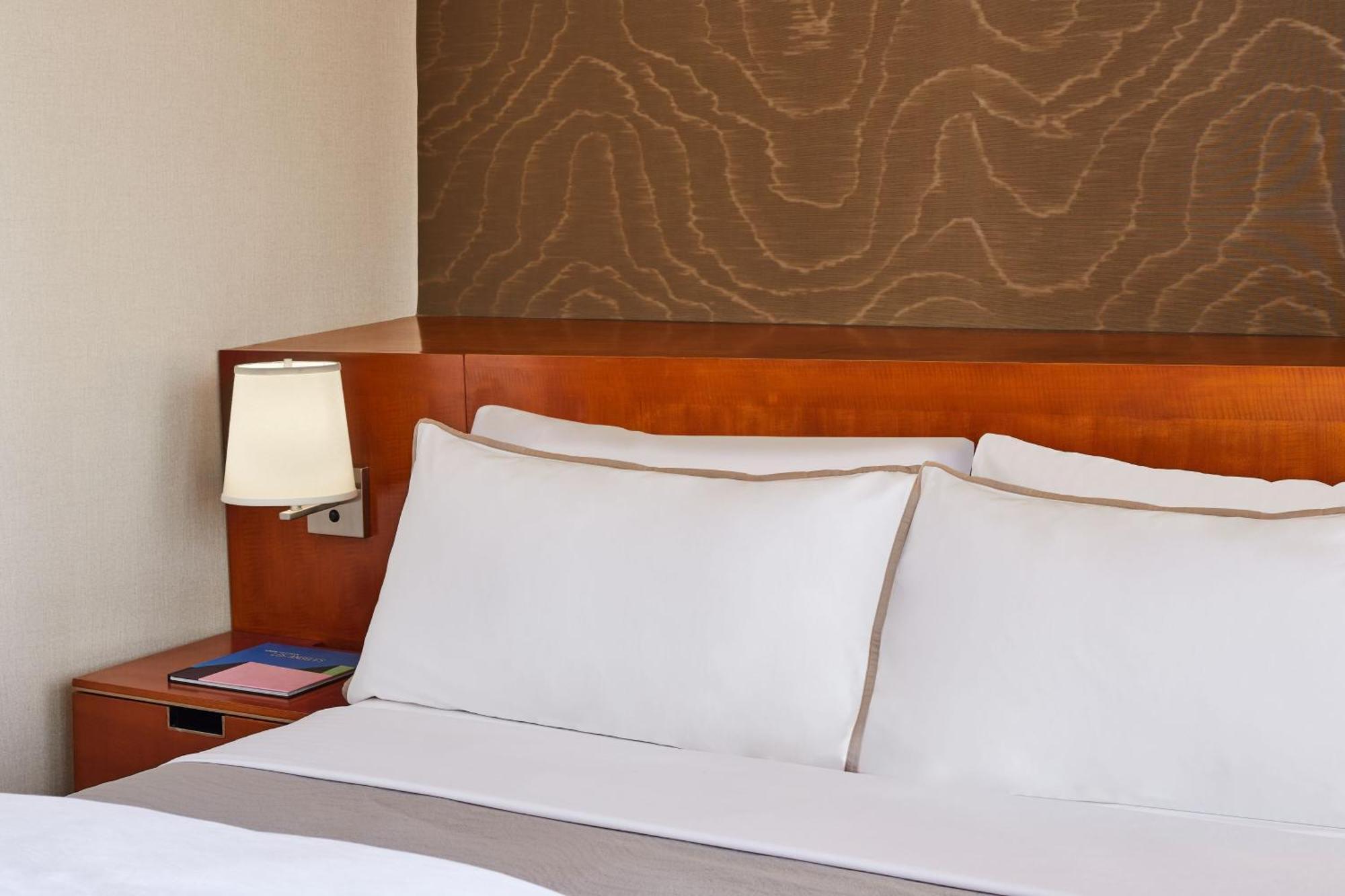 Tower Suite, 1 Bedroom Suite, 1 King, Sofa bed, City view