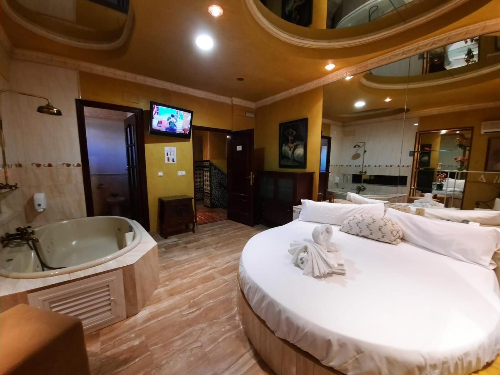 Suite con bañera de hidromasaje - Cama extragrande