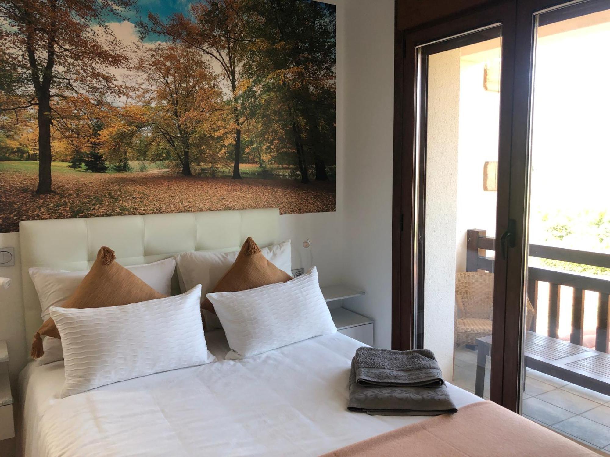 Chambre Lit Queen-Size avec Balcon