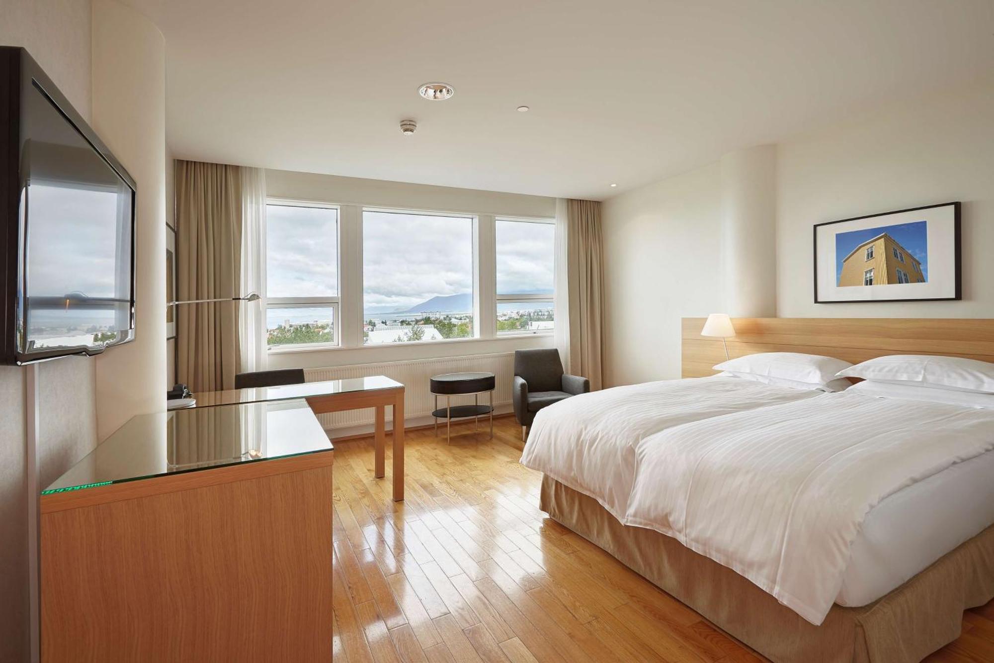 Standard Double Room with Mountain View