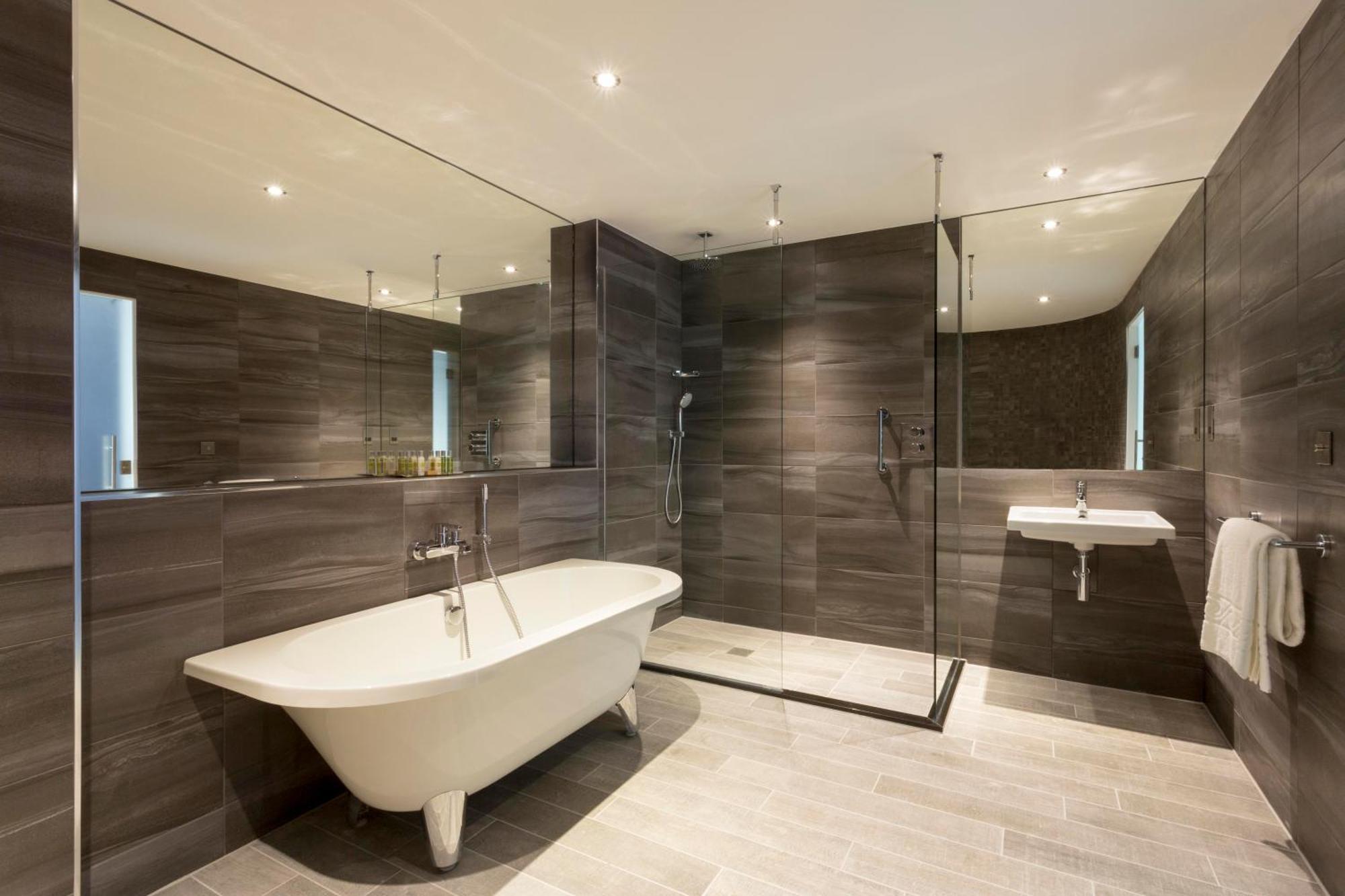 Junior Suite mit Kingsize-Bett und Ausblick